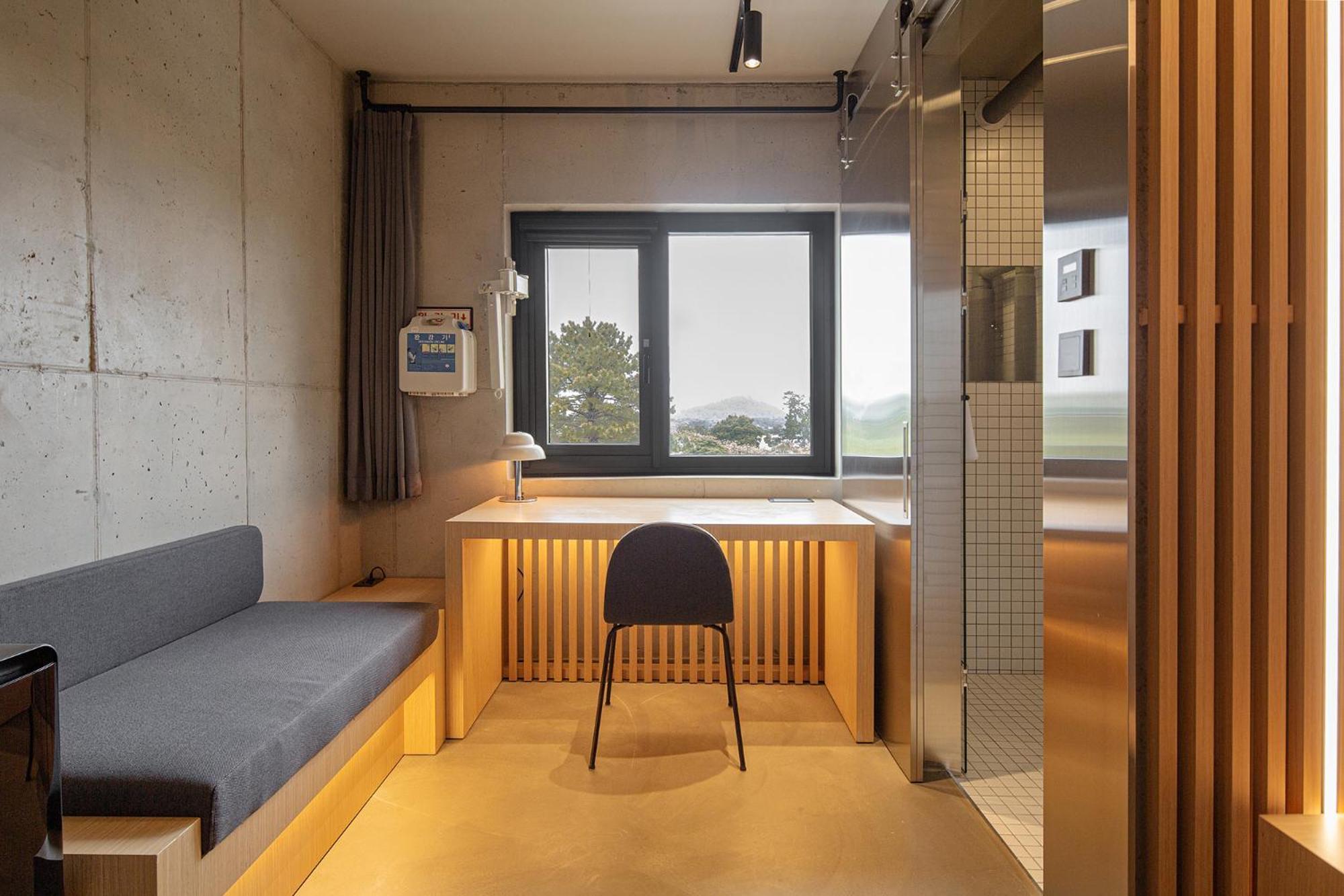 Playce Camp Jeju Hotel Ojo-ri Exterior photo